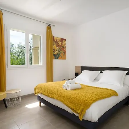 Villa • Paisible • Hostisy Seyssuel