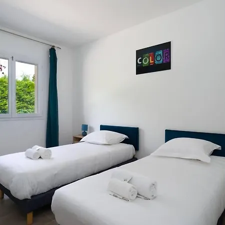 Villa • Paisible • Hostisy *
